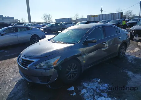 2015 Nissan Altima 2.5 S z USA, uszkodzony, nr VIN 1N4AL3AP2FC109176
